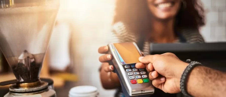 Pagamento por aproximação: entenda mais sobre essa tendência