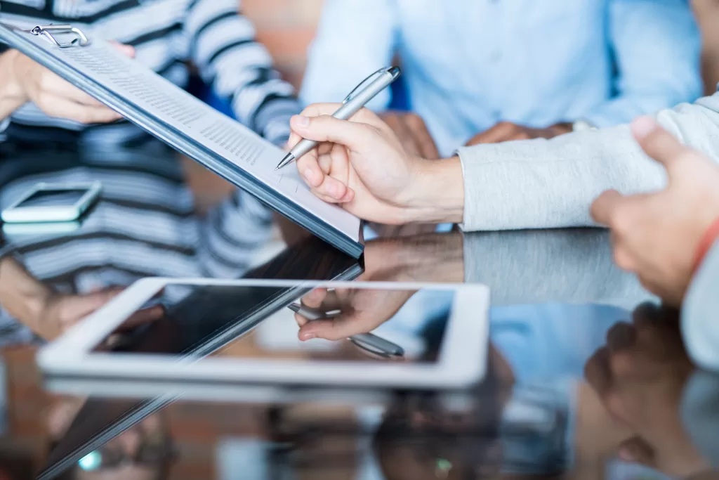 Gestão de contratos segura: Como escolher um sistema confiável