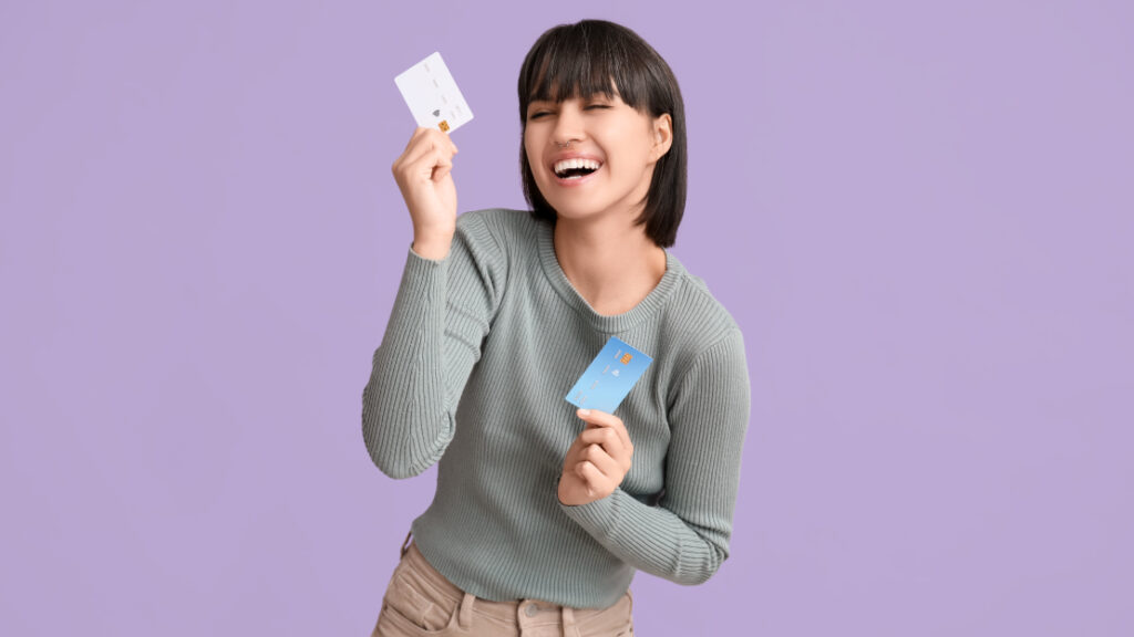 Más allá del plástico: El corazón tecnológico que mueve tu tarjeta